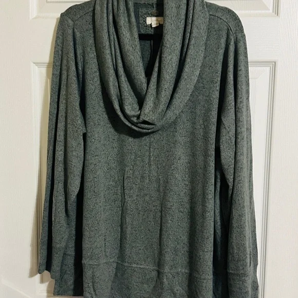 Cupio Sweaters Cupio Gray Cowl Neck Sweater With Elegant